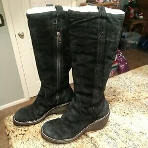 UGG Hartley Knee High Boots Black Suede & Sheep Skin Wedge S/N 3342 Size 7 M